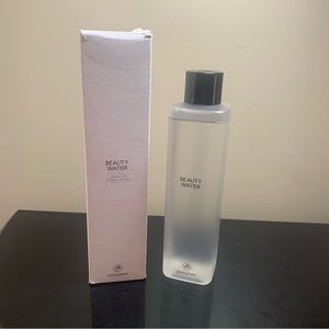 ✨Brand New✨ Beauty Water, Cleanse, tone & lightly exfoliate